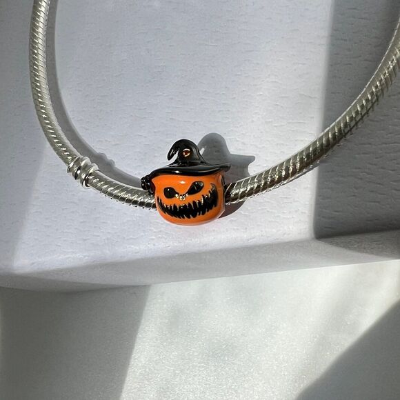 Jack-O'-Lantern Witch Pumpkin Pandora Compatible Charm - Picture 3 of 7